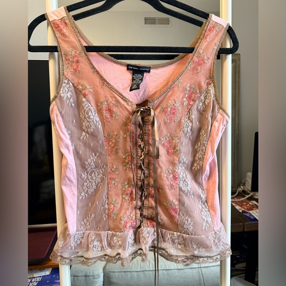 New York & Company Tops - New York & Company Y2K Pink Floral Lace Blouse
